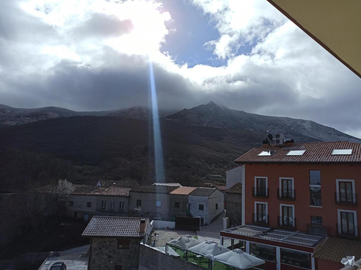 Appartamento La Casona Serranillos Esterno foto