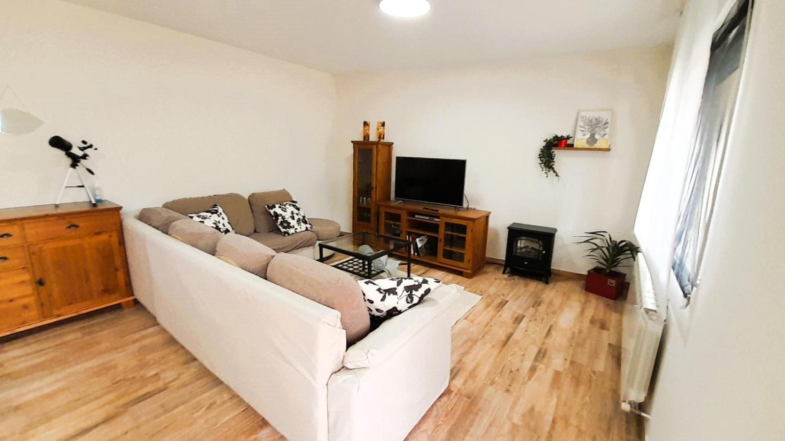 Appartamento La Casona Serranillos Esterno foto